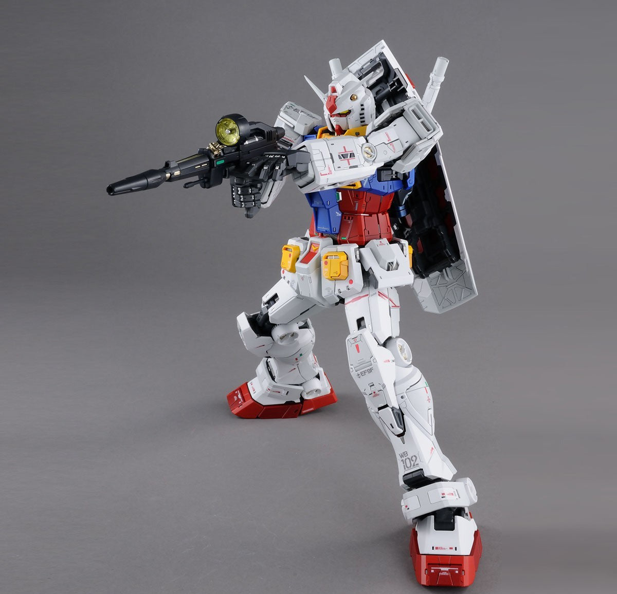 Bandai 1/60 Unleashed RX-78-2 Gundam